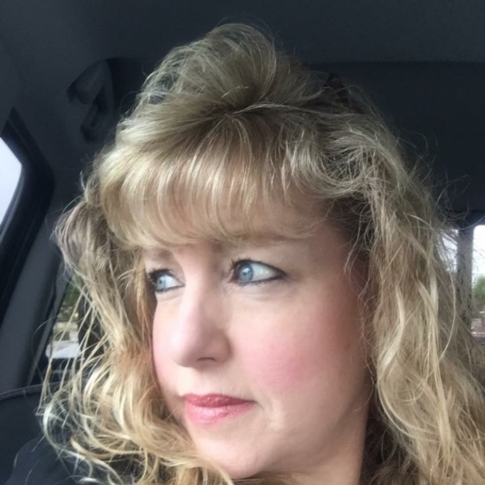 Meet your Posher, Kelly